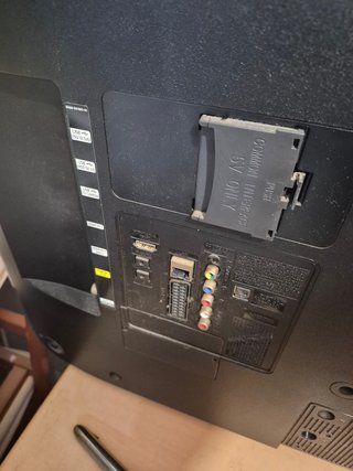TV Samsung 43 Negra