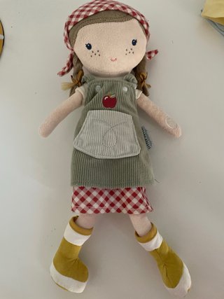 Muñeca granjeta de la marca little dutch