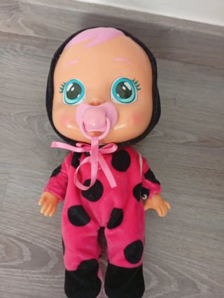 Muñeca Bebé Llorón con Pijama de Mariquita