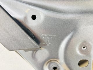 Puerta trasera izquierda Mercedes-Benz Clase C 2014-2018 A2057320310