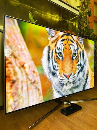 CURVA- Samsung Smart TV 55" QLED 4K HDR Como nuevo