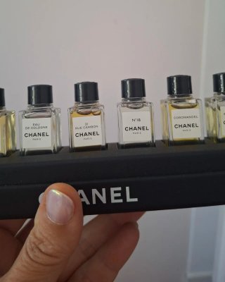 Caja miniaturas perfumes Chanel