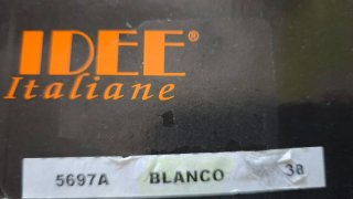 Sandalias de piel blancas T-38