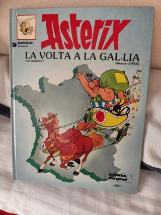 Tres llibres d'Astérix
