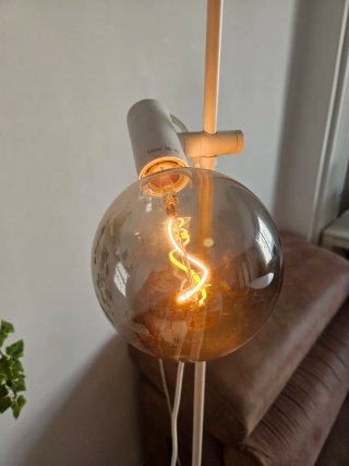 Lámpara de pie moderna