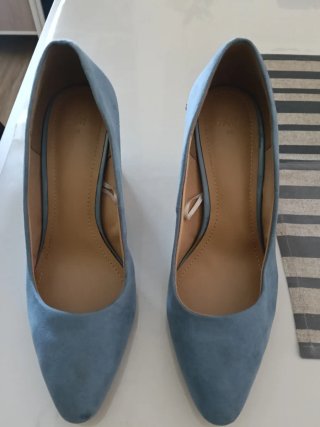 Zapatos de tacón azul