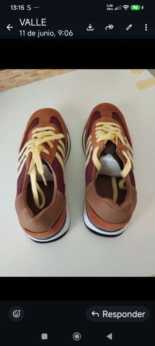 Zapatillas Adidas Marrones y Beige