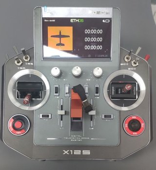 Emisora FrSky ETHOS X12S
