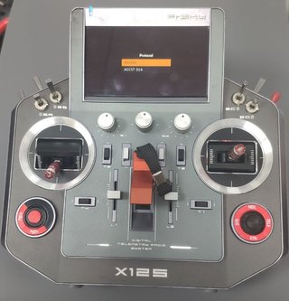 Emisora FrSky ETHOS X12S