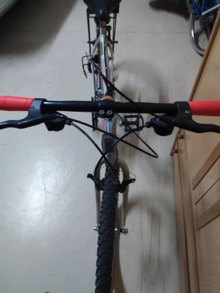 Bicicleta adult + 3 rodes recanvi