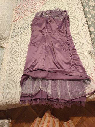 Vestido fiesta AMITIE morado encaje volantes