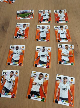 Cartas fútbol Adrenalyn 2026