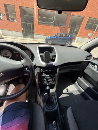 Peugeot 207 2009