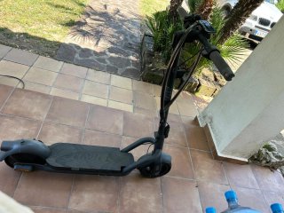 Patinete NAVEE DGT