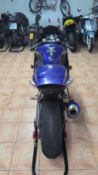 Yamaha R6 Moto de Circuito