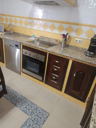 Muebles de cocina madera  Posibilidad de horno