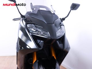 YAMAHA T-MAX 560 TECH MAX