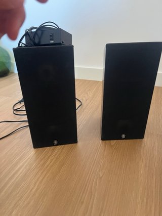 Altavoces Yamaha Negros