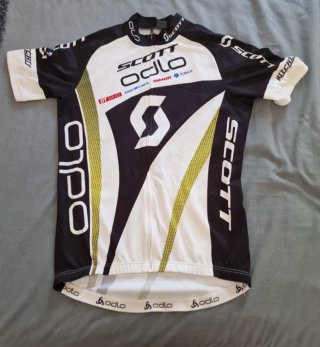 Reloj de bolsillo y maillot ciclismo para Julio