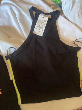 Top Pull&Bear Negro con Detalles Verdes Talla S