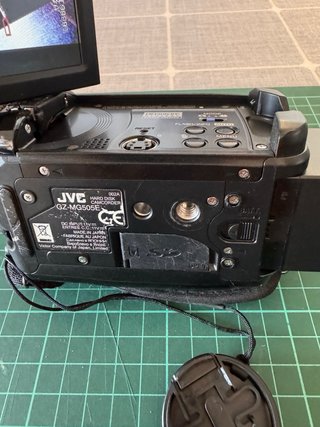 Videocámara JVC Everio 3CCD 30GB