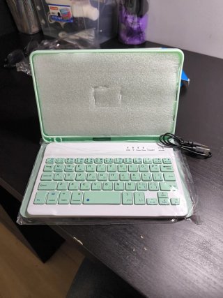Funda Tablet Magnética con Teclado
