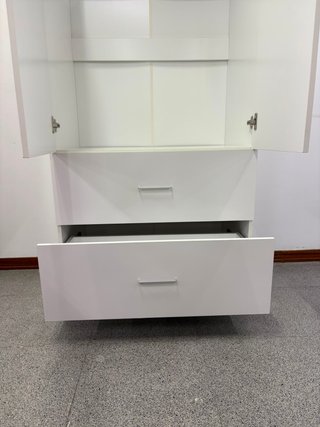 Armario blanco 2 puertas + 2 cajones
