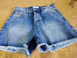Pantalón corto vaquero 5€ cada unu tallas 38,34,40
