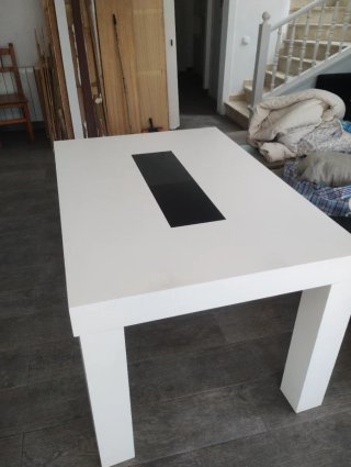 Mesa comedor extensible lacado blanca.