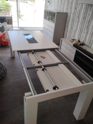 Mesa comedor extensible lacado blanca.