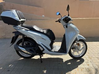 Honda SH 2021 con Top Box