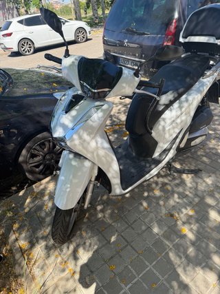 Honda SH 2021 con Top Box