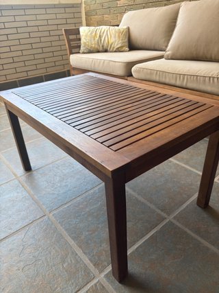 Mesa de jardín de madera