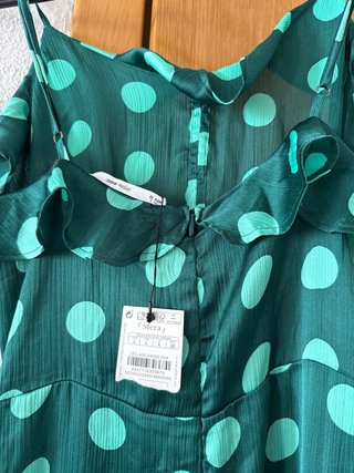 Vestido largo verde con lunares