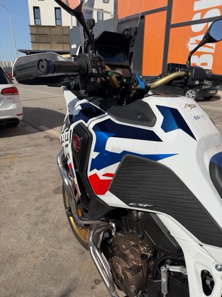 Honda Africa Twin Adventure Sport 2024  Manual.