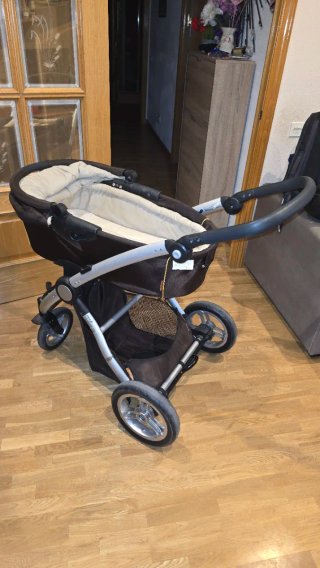 OPORTUNIDAD Carro / Silla Bebé MUTSY