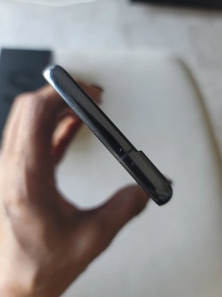 Cellulare samsung galaxy s21 +buds pro ,trattabile