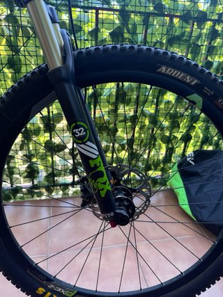 Bicicleta Giant XTC 29 Carbono