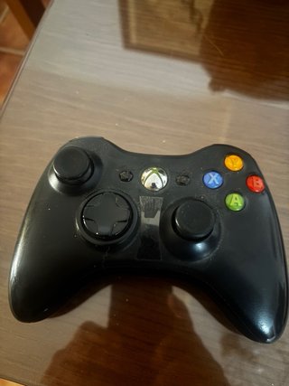 Xbox 360 250GB Negra + mando