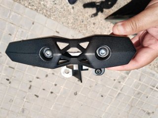 Topes anticaídas originales Kawasaki Versys 1000.