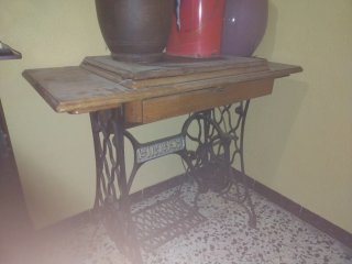Máquina de coser Singer antigua