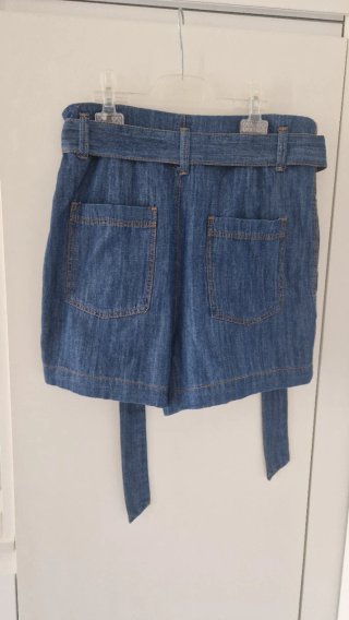 Short Denim pinzas cinturón lazada
