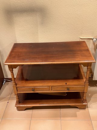 Mesa auxiliar madera antigua
