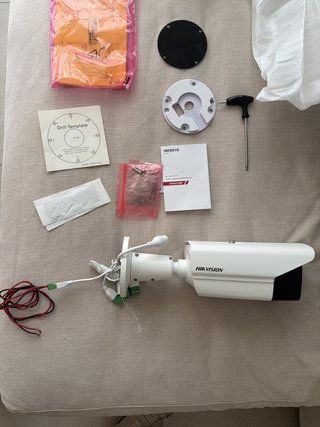 Cámara Hikvision HeatPro nueva
