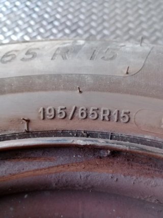 NEUMATICOS 195/65R15 91V