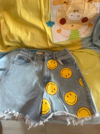 Pantalón corto Lefties con smiley