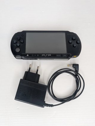 Sony PSP Street E1004 Nera