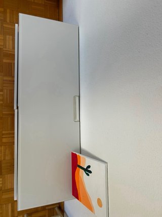 Mueble TV blanco con cristal