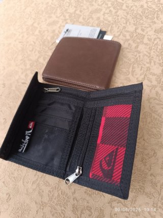 Pack de dos: Cartera Mango, billetero Quick Silver