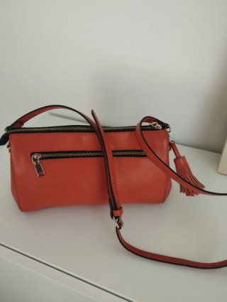 Bolso bandolera naranja con flecos